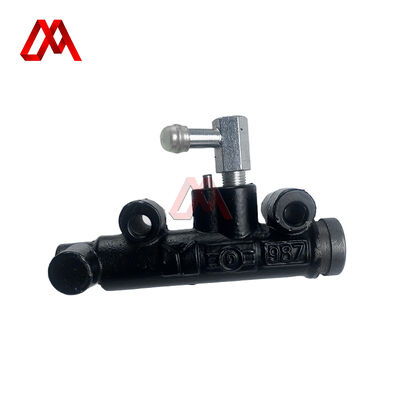 1-47500239-0 1475002390 Clutch Master Cylinder Assembly for ISUZU 10PE1 CXZ81